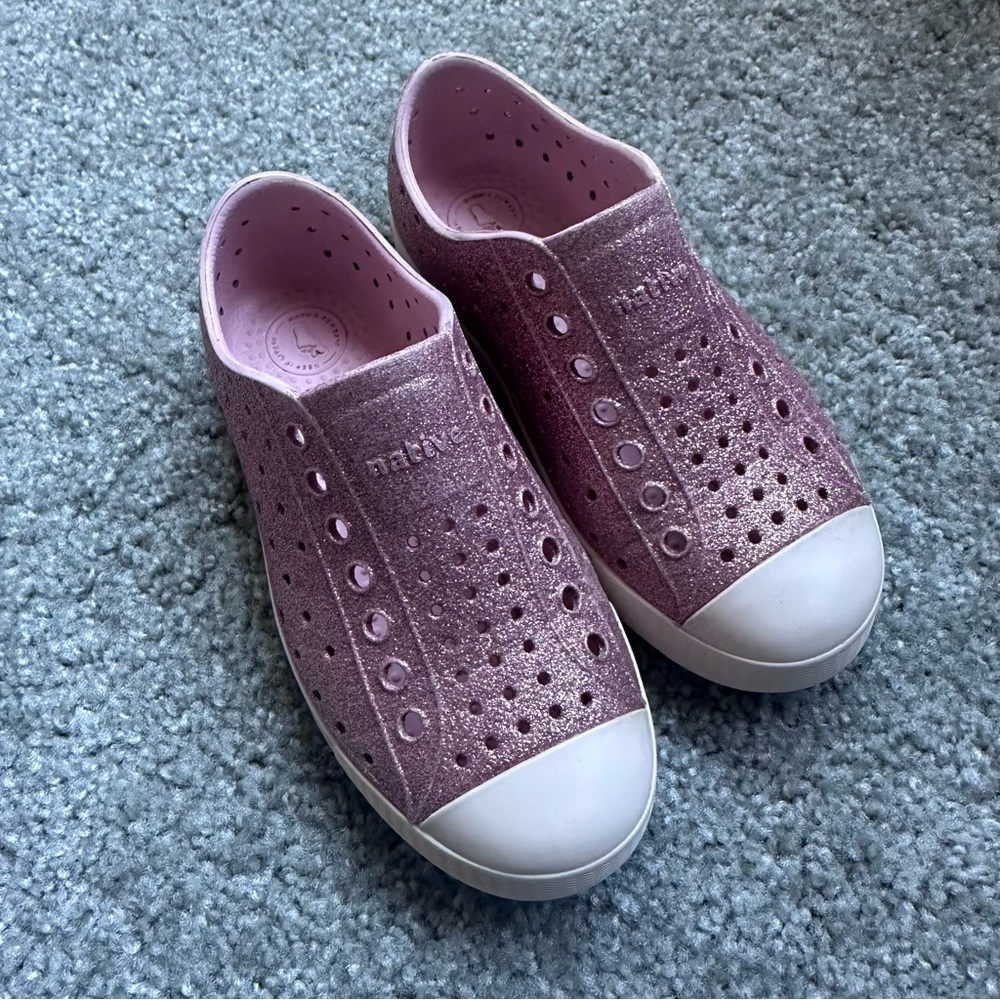 Native Kids Water Shoes - Sparkly Pink